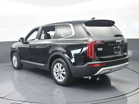 Used 2022 Kia Telluride LX FWD image 4