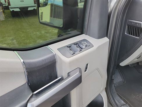 Used 2020 Ford F150 XLT image 10