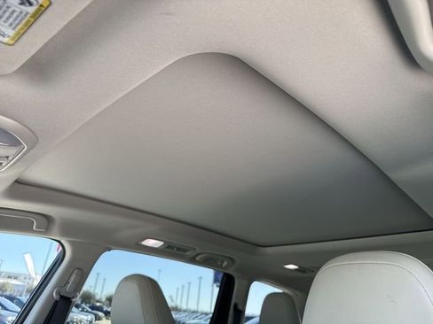 Used 2025 Subaru Ascent Limited image 21