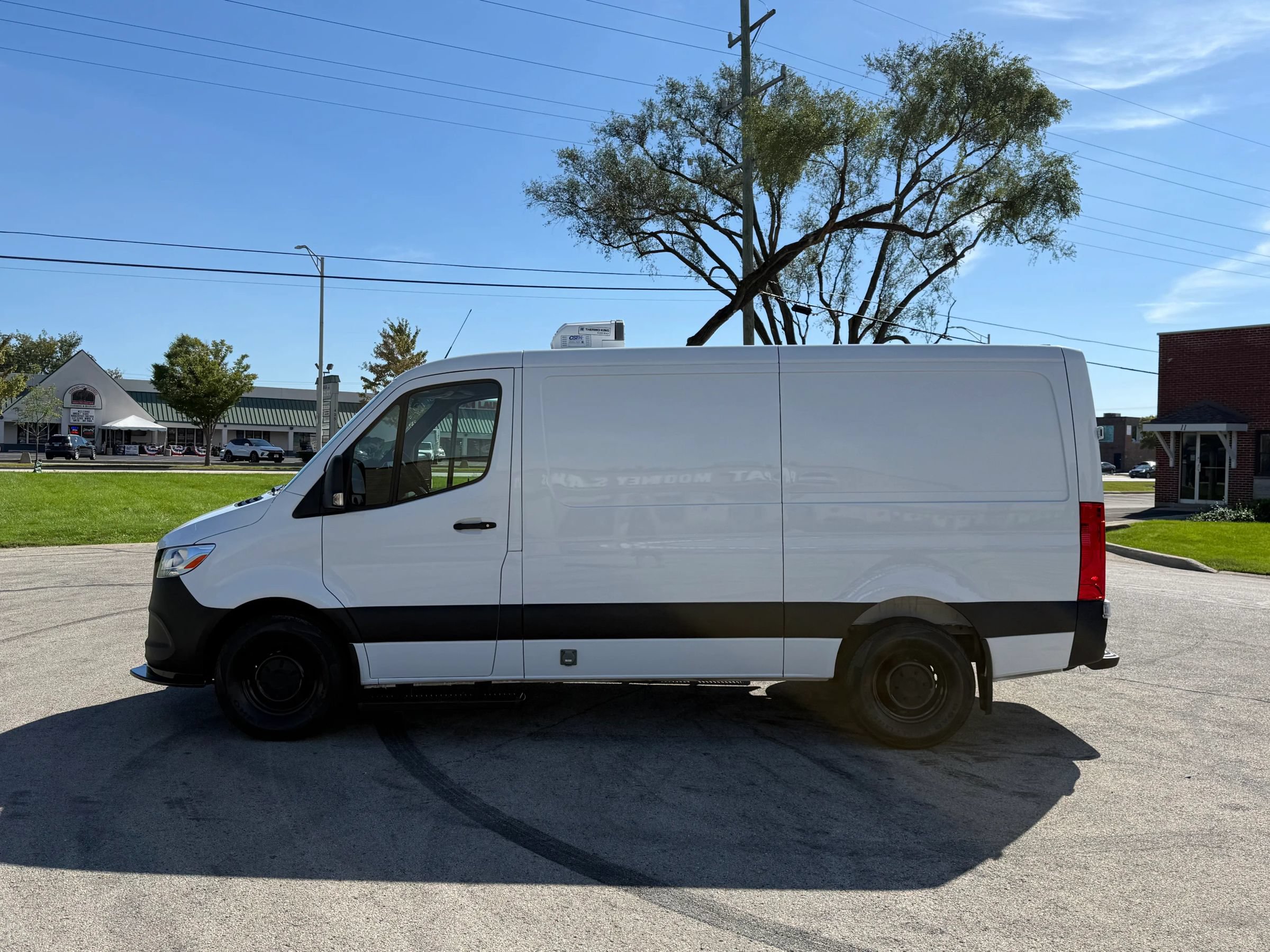 Used 2024 Mercedes-Benz Sprinter 2500 image 6