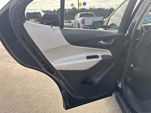 Used 2020 Chevrolet Equinox LS w/ LPO, Floor Liner Package image 22