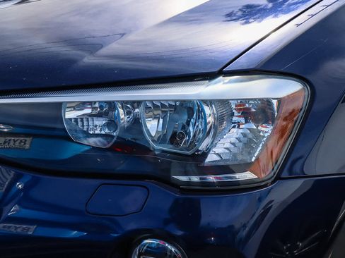 Used 2016 BMW X3 xDrive28i image 2