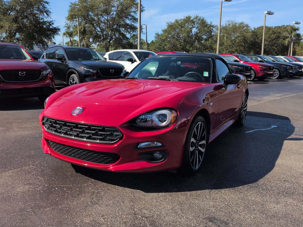 Used 2019 FIAT 124 Spider RWD image 8
