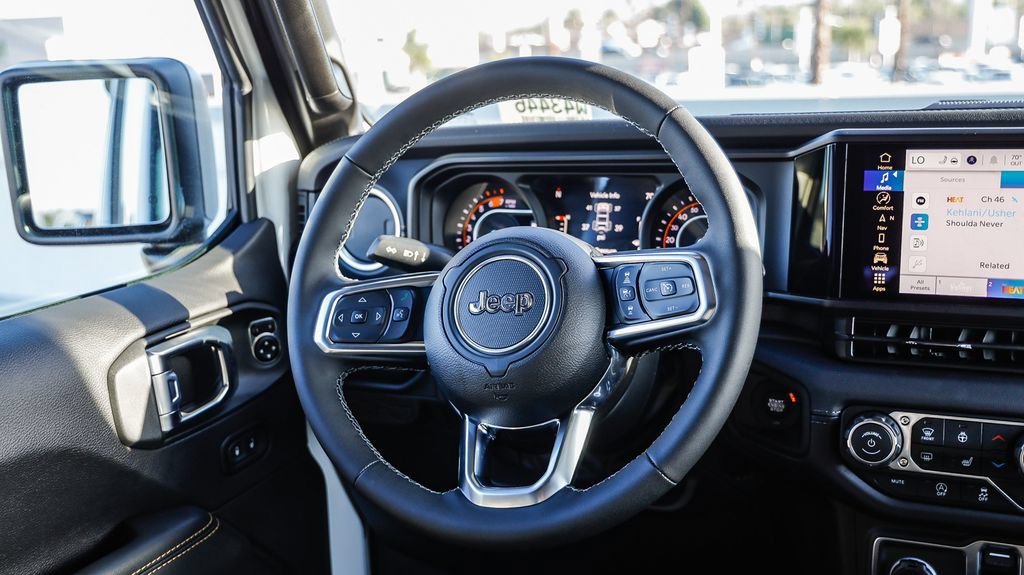 New 2026 Jeep Wrangler Unlimited Sahara AWD/4WD image 18