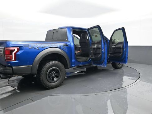 Used 2018 Ford F150 Raptor w/ Equipment Group 802A Luxury AWD/4WD image 32
