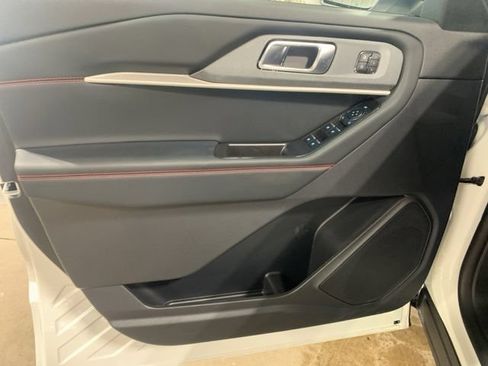 New 2026 Ford Explorer ST-Line w/ ST-Line Street Pack AWD/4WD image 22