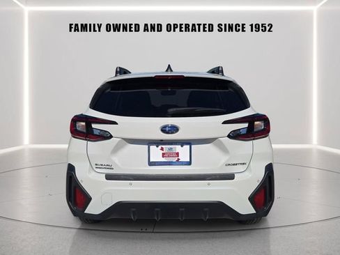 Certified 2024 Subaru Crosstrek 2.5i Limited w/ Popular Package #3A AWD/4WD image 4