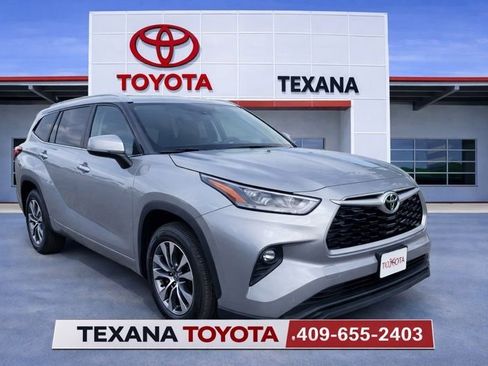 Used 2024 Toyota Highlander XLE image 1