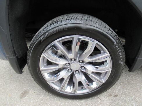 Used 2026 GMC Sierra 1500 Denali AWD/4WD image 9