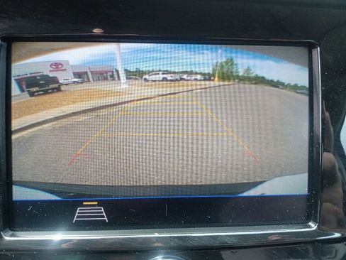 Used 2022 Buick Encore Preferred w/ Safety Package AWD/4WD image 22