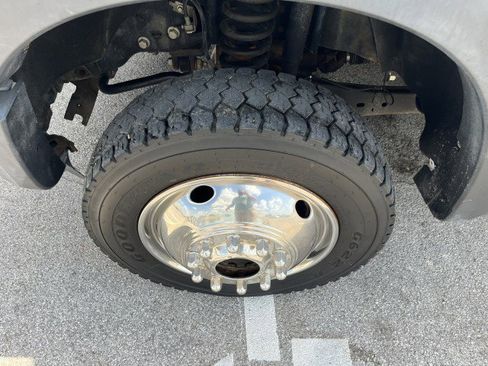 Used 2012 Ford F550 4x4 Regular Cab Super Duty w/ Payload Upgrade Pkg image 6