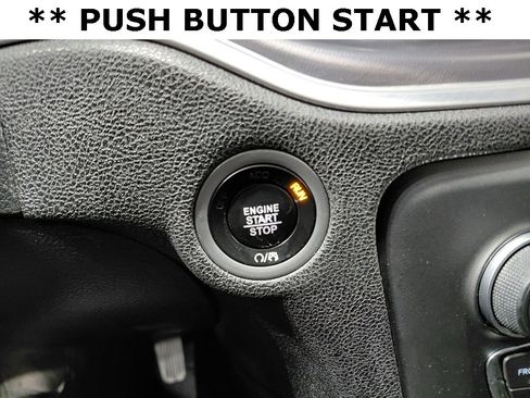 Certified 2019 Dodge Charger SXT w/ Cold Weather Package image 18