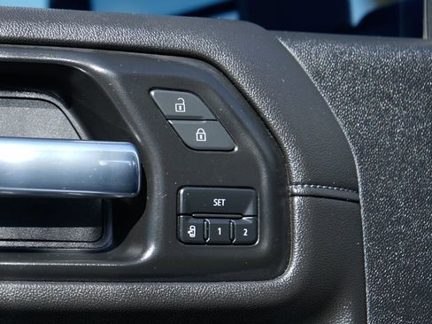 Used 2022 Chevrolet Silverado 2500 LTZ w/ LTZ Plus Package AWD/4WD image 18