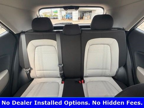 Used 2025 Hyundai Venue SEL FWD image 8