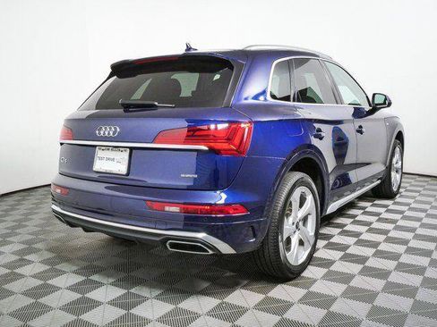 Used 2024 Audi Q5 2.0T Premium Plus w/ Premium Plus Package AWD/4WD image 3