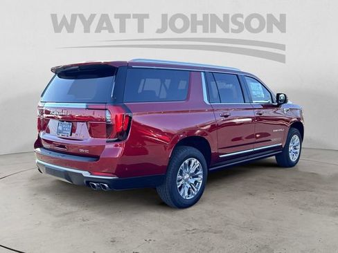 New 2026 GMC Yukon XL Denali w/ Sun & Power Step Package AWD/4WD image 5