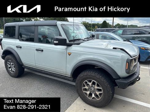 Used 2024 Ford Bronco Badlands AWD/4WD image 2