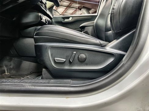 Used 2020 Ford Escape Titanium w/ Titanium Premium Package 2.0 image 12