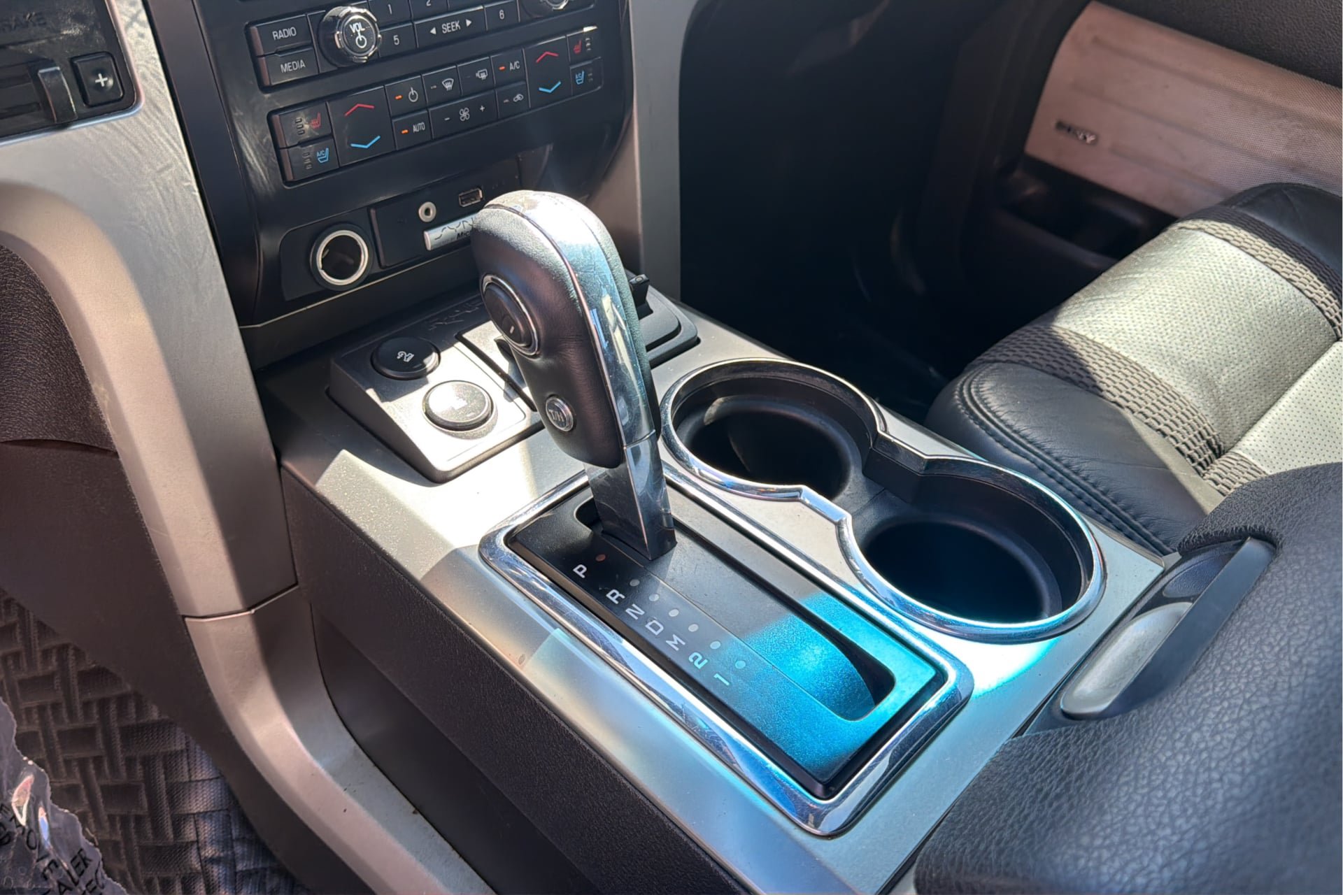 Used 2012 Ford F150 Raptor w/ Raptor Luxury Pkg AWD/4WD image 23