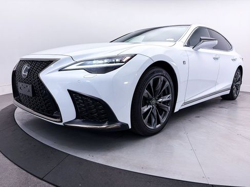 Used 2023 Lexus LS 500 F Sport w/ Cold Weather Package (CK) RWD image 15