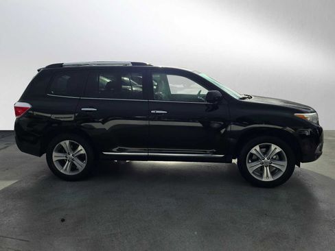 Used 2013 Toyota Highlander Limited image 2