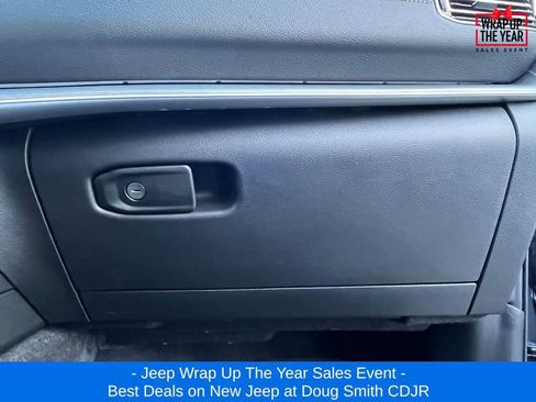 New 2025 Jeep Wagoneer L Series II image 22