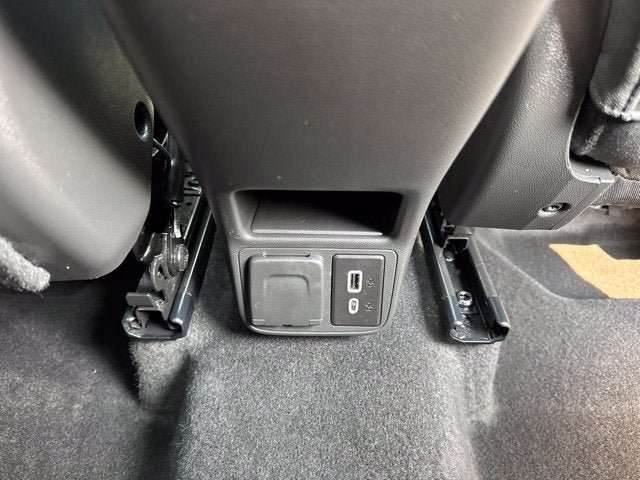Used 2023 Buick Encore GX Essence w/ Experience Buick Package AWD/4WD image 26