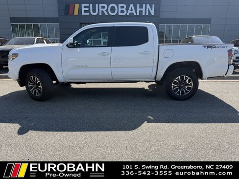 Used 2023 Toyota Tacoma TRD Sport RWD image 2