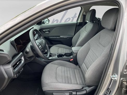 Used 2025 Kia K4 EX FWD image 16