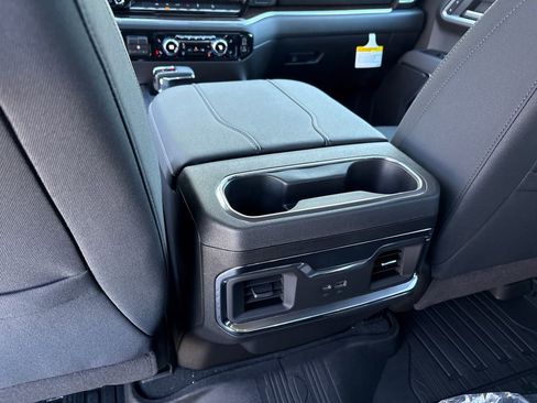 New 2026 GMC Sierra 1500 Elevation w/ LPO, Elevation Black Package image 39