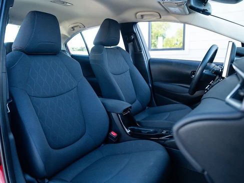 Used 2020 Toyota Corolla LE FWD image 22