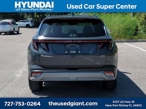Used 2025 Hyundai Tucson Limited AWD/4WD image 4