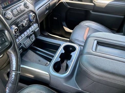 Used 2021 GMC Sierra 1500 AT4 w/ AT4 Premium Package AWD/4WD image 13