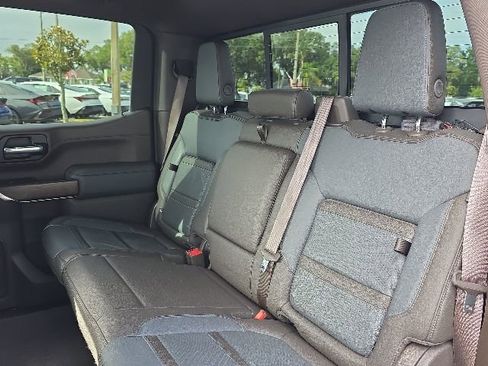 Used 2021 GMC Sierra 1500 Denali w/ Technology Package AWD/4WD image 10