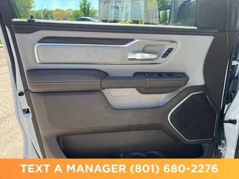 New 2026 RAM 1500 Laramie AWD/4WD image 16
