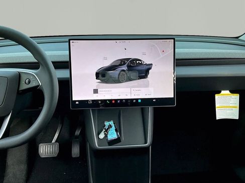 Used 2026 Tesla Model Y Long Range AWD/4WD image 9