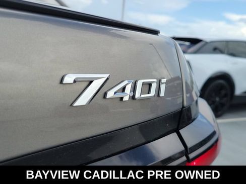 Used 2023 BMW 740i RWD image 12