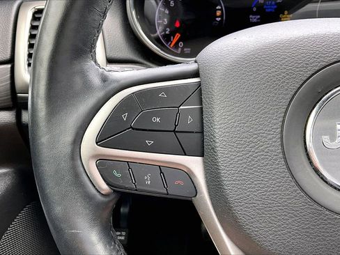 Certified 2022 Jeep Grand Cherokee Laredo X RWD image 29