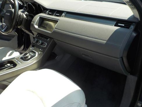 Used 2018 Land Rover Range Rover Evoque HSE image 25