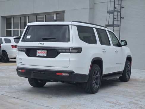 New 2026 Jeep Grand Wagoneer Limited AWD/4WD image 4