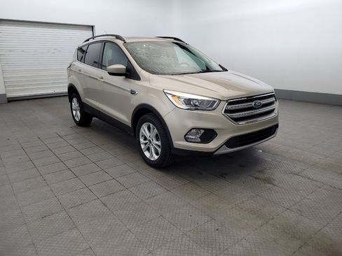 Used 2017 Ford Escape SE w/ Equipment Group 201A AWD/4WD image 13