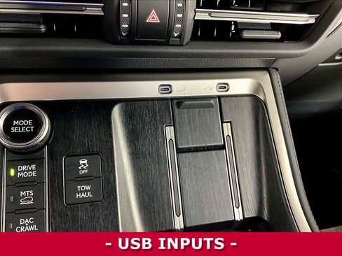 Used 2024 Lexus GX 550 AWD/4WD image 16
