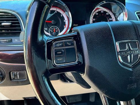 Used 2019 Dodge Grand Caravan SXT FWD image 11