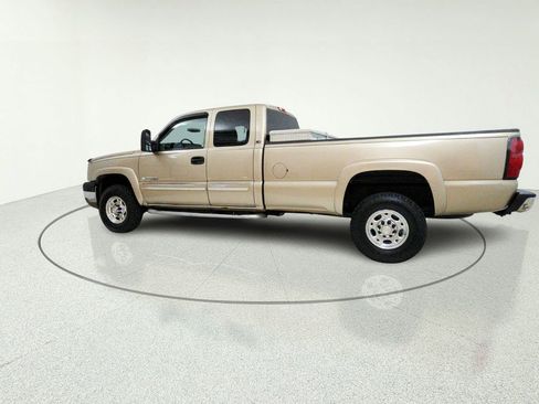 Used 2004 Chevrolet Silverado 2500 LS AWD/4WD image 5