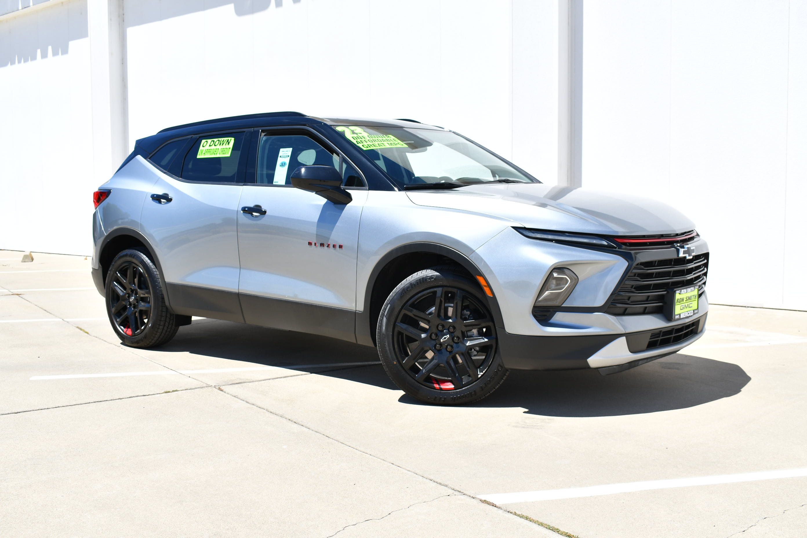 Used 2023 Chevrolet Blazer LT w/ Convenience Package FWD image 2