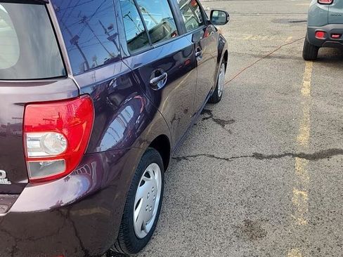 Used 2013 Scion xD image 4