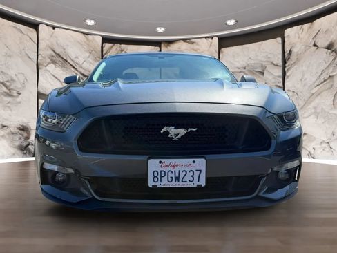 Used 2015 Ford Mustang GT RWD image 2