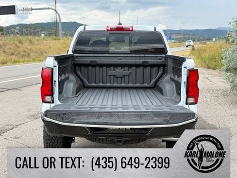 New 2026 Chevrolet Colorado ZR2 w/ Off-Road Front Bumper Package AWD/4WD image 5