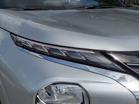 New 2025 Mitsubishi Outlander SEL image 10