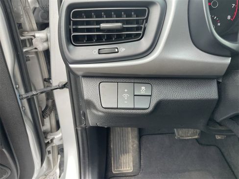 Used 2020 Kia Rio S image 18